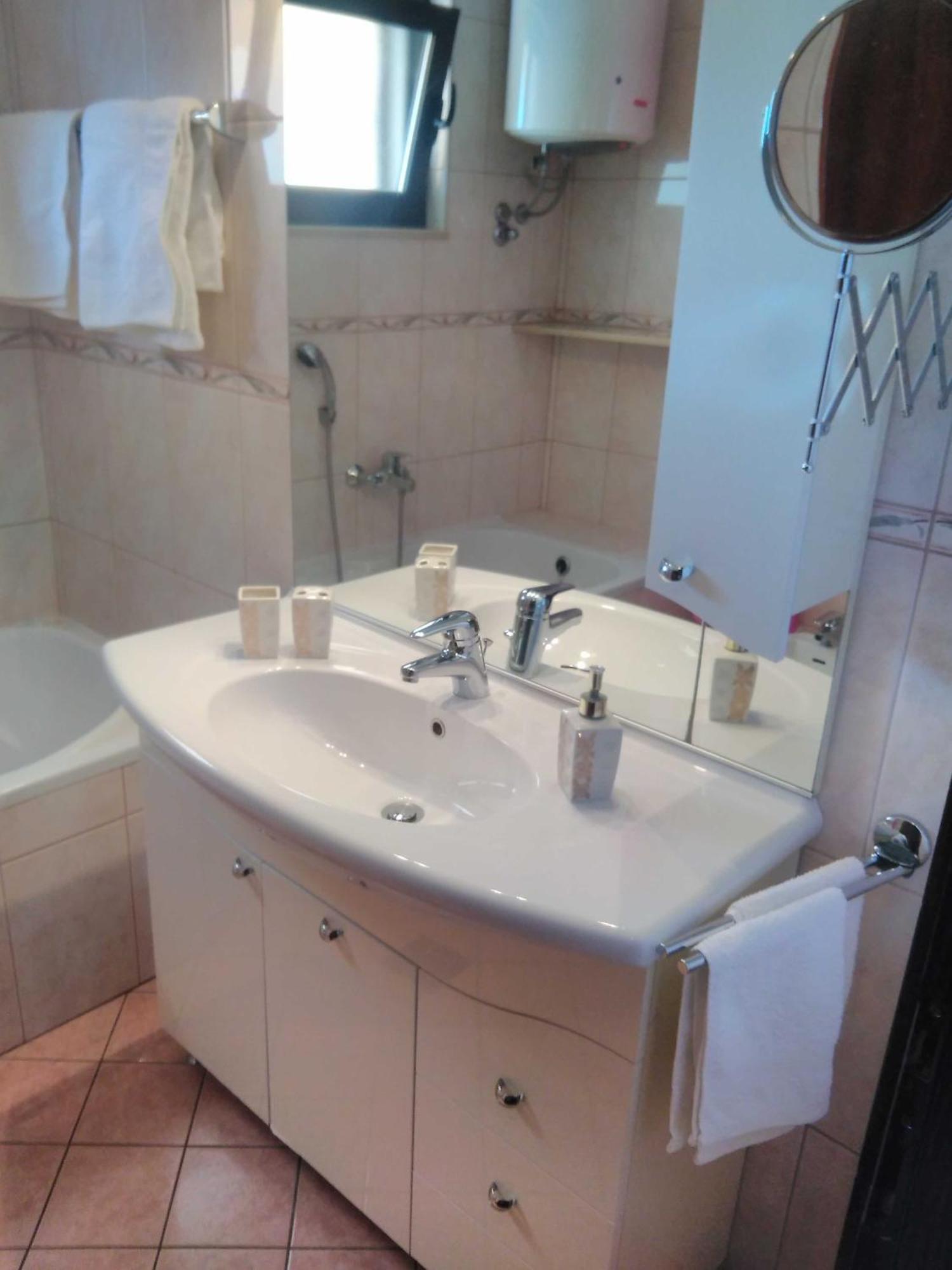 Guesthouse Somnium ツァヴタット 部屋 写真