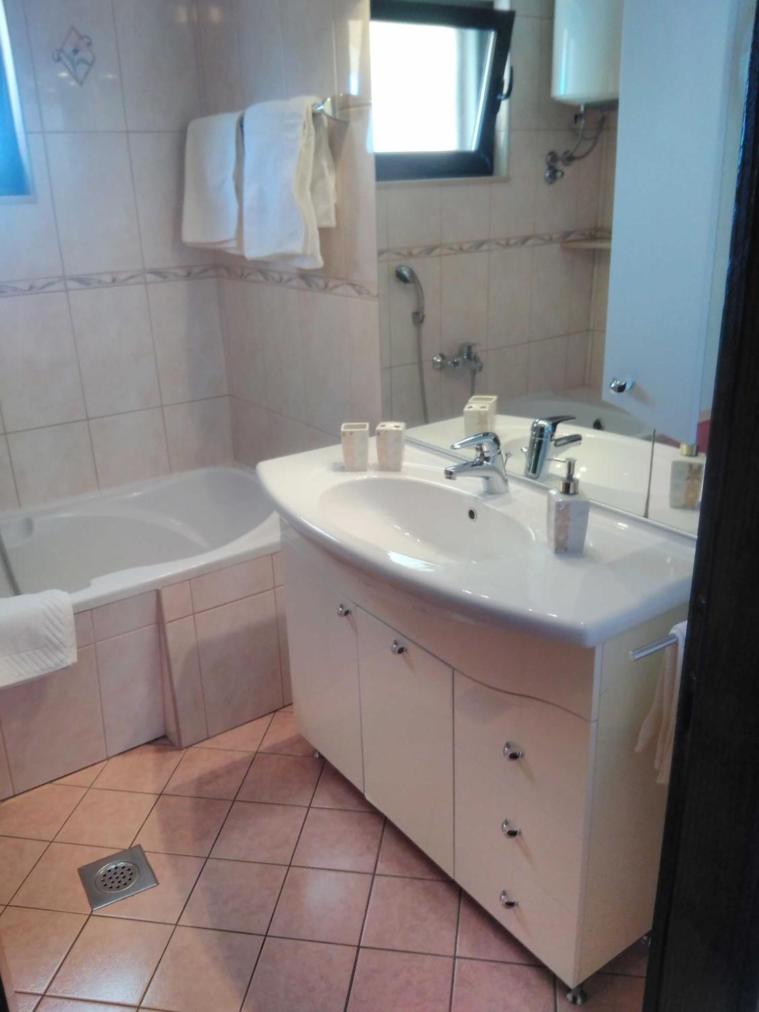 Guesthouse Somnium ツァヴタット 部屋 写真