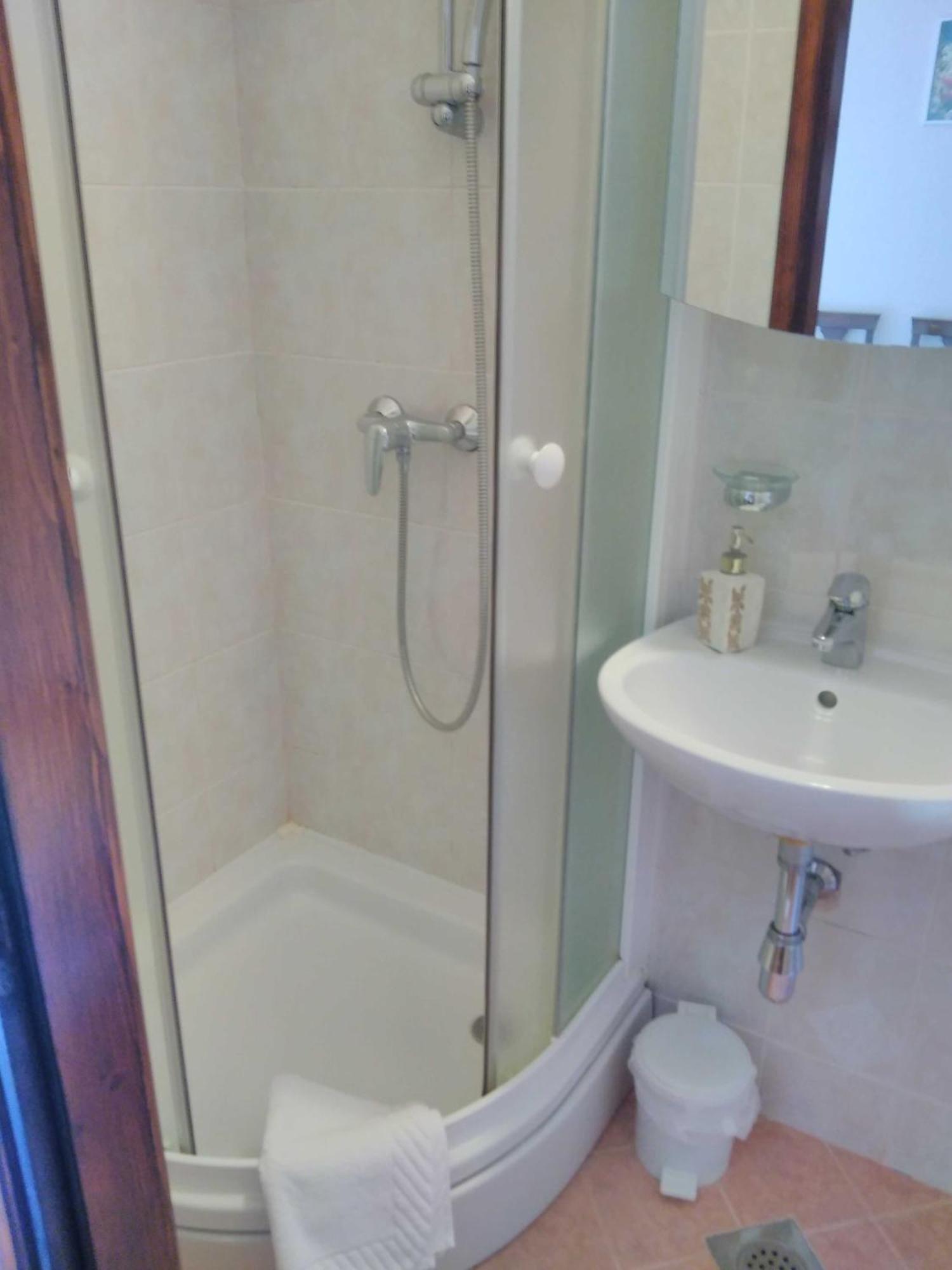 Guesthouse Somnium ツァヴタット 部屋 写真